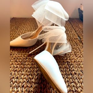 Steve Madden bow heels